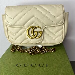 What a Price! Gucci Marmont GG Cream Mini Shoulder Bag with Gold Chain